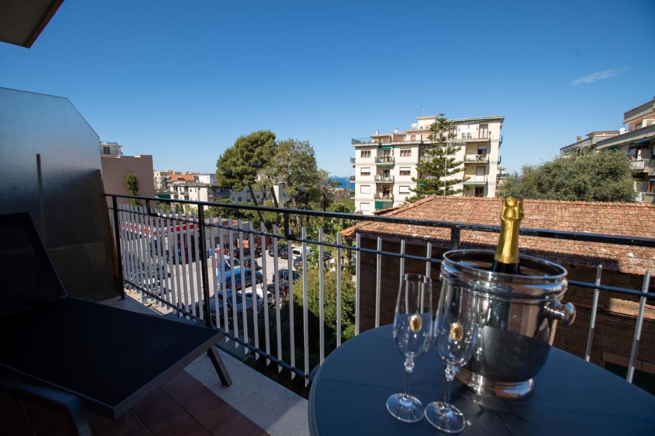 Alma Sorrento Suite Exterior photo